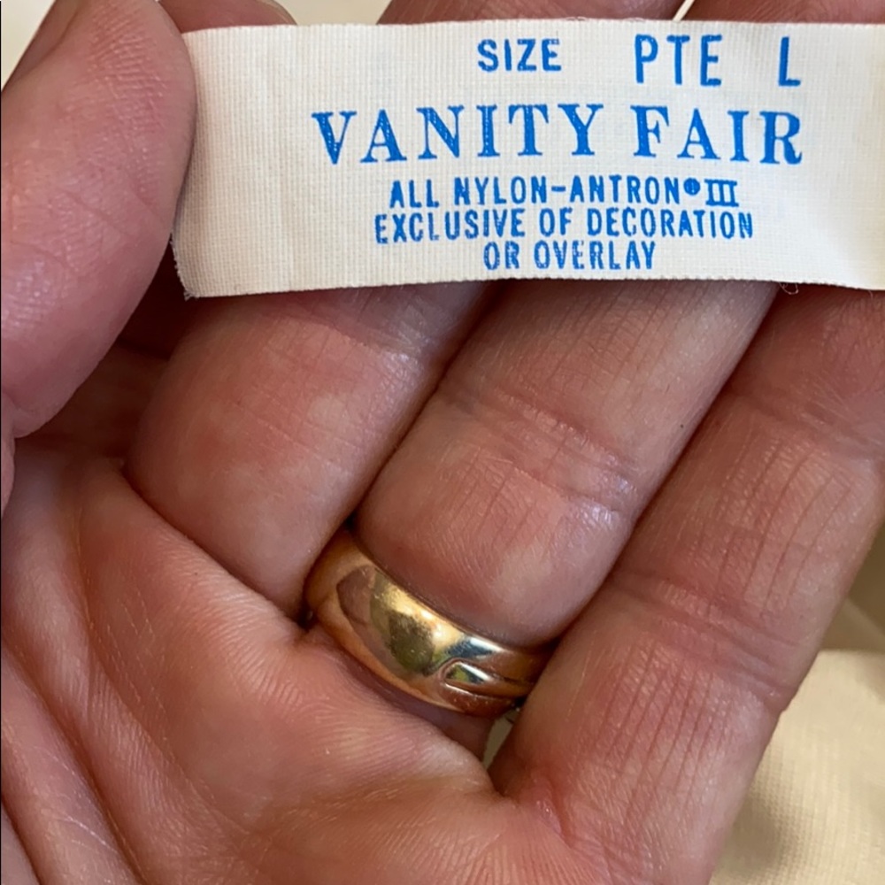 VANITY FAIR Ivory Half-slip w/ 2 Side Slits - Picture 2 of 3